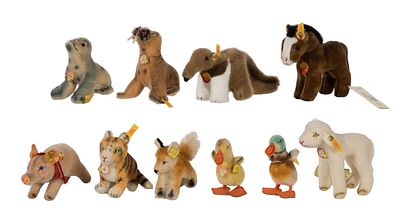 Steiff - Steiff Animal Assortment Approximately (45) total items including small size animals 
