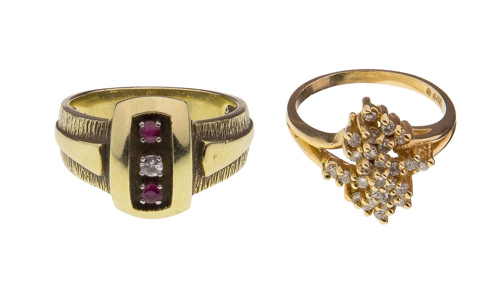 Lot 258: 14k Yellow Gold and Diamond Rings
