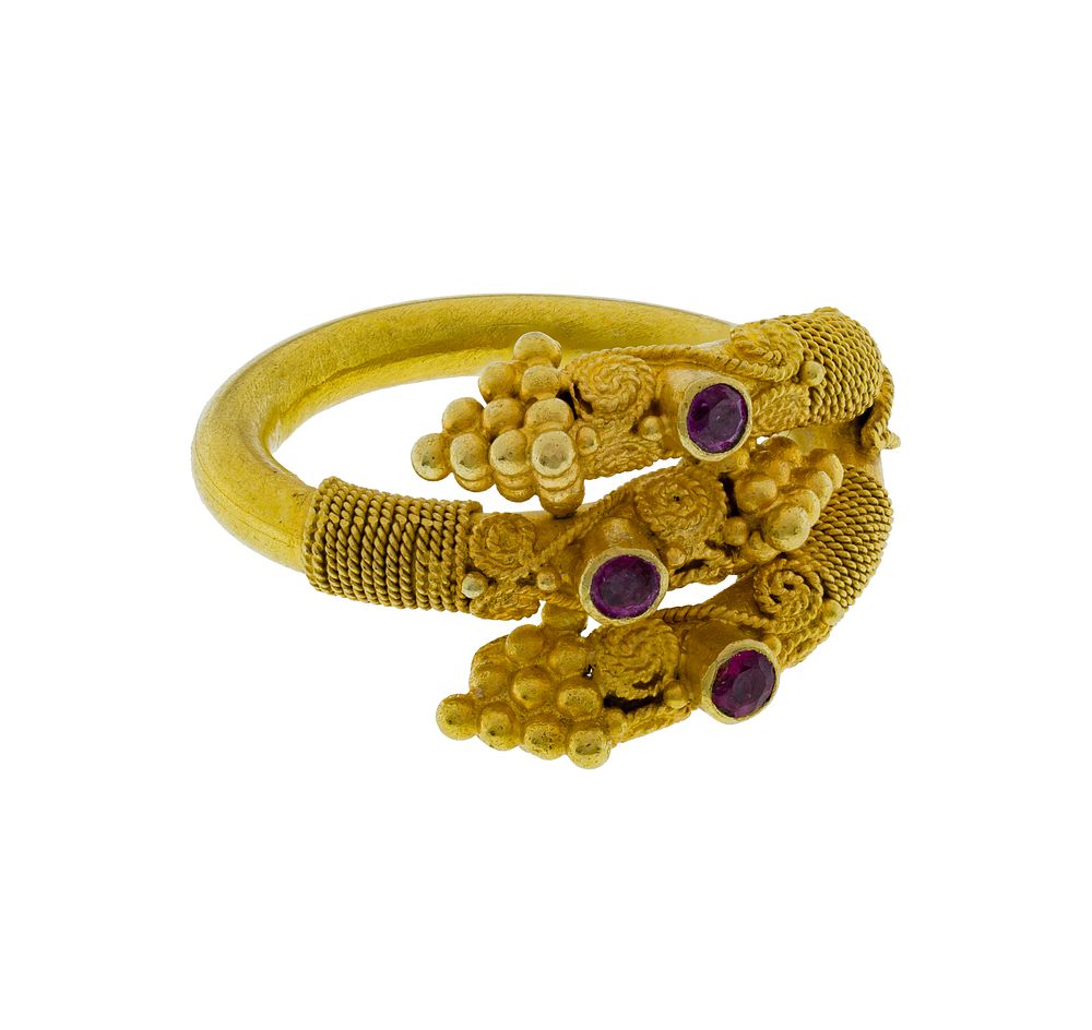 Lot 266: 20k Yellow Gold and Ruby Ring