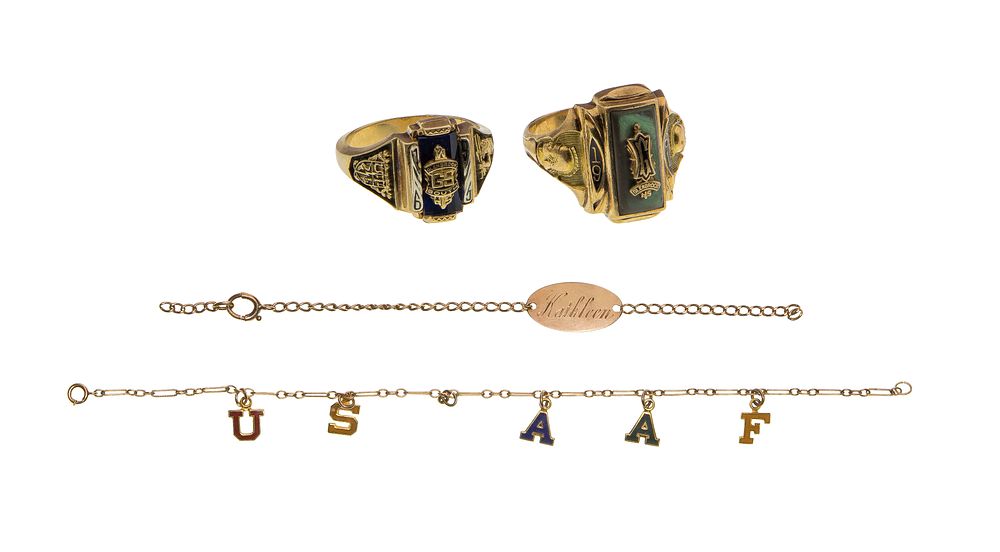 Lot 270: 10k Yellow Gold Jewelry Assortment