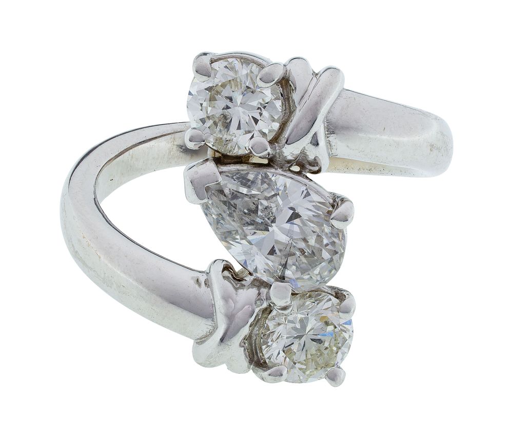 Lot 272: 14k White Gold and Diamond Ring