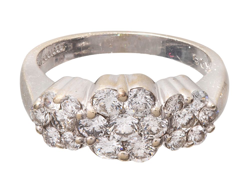 Lot 274: 14k White Gold and Diamond Ring
