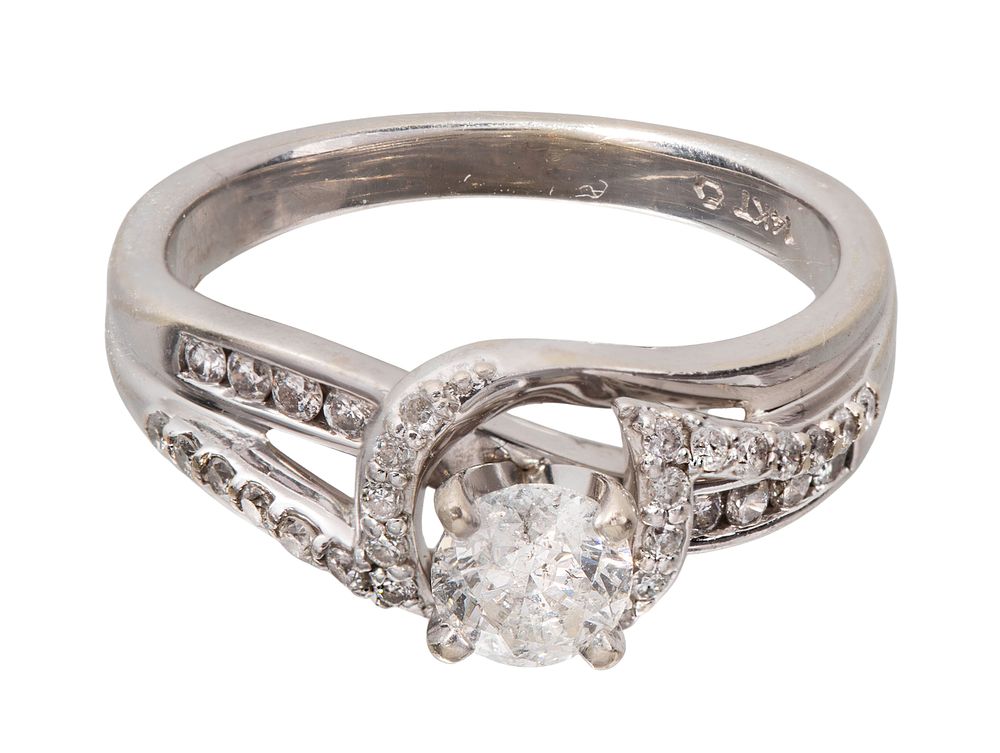Lot 275: 14k White Gold and Diamond Ring