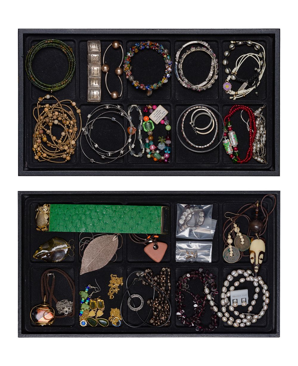 Lot 296: Gold, Silver, Costume and Wristwatch Assortment