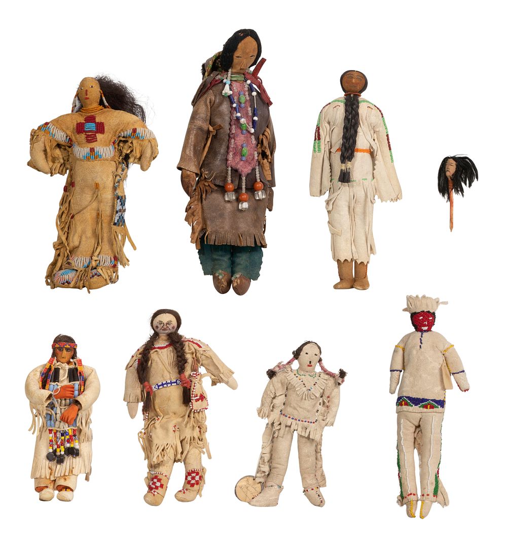 Lot 368: Native American Doll Assortment