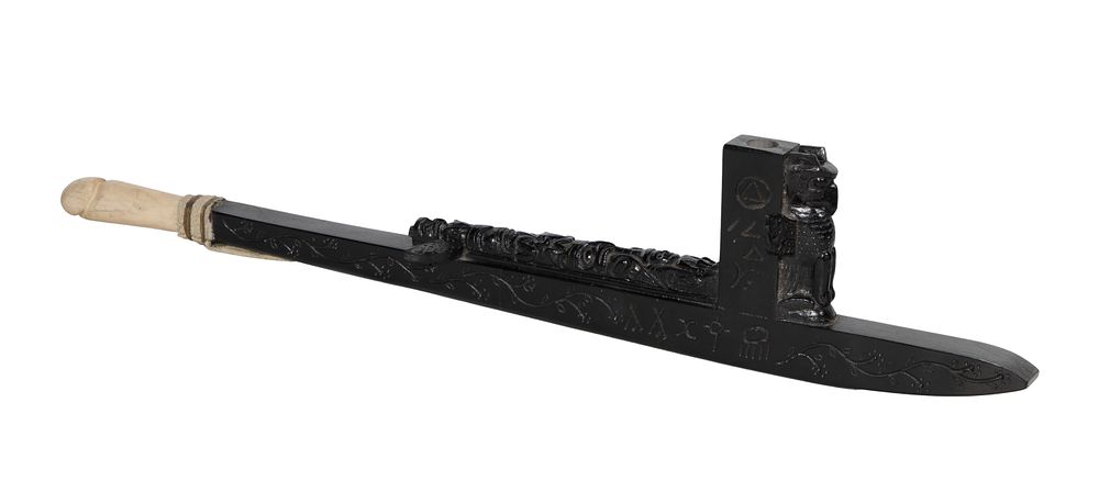 Lot 385: Pacific Northwest Coast Style Shaman Chief Kitpou Carved Pipe