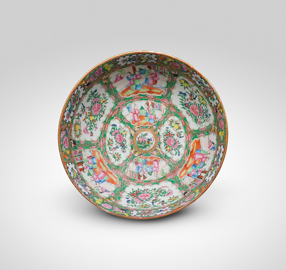 Lot 441: Chinese Rose Medallion Porcelain Bowl