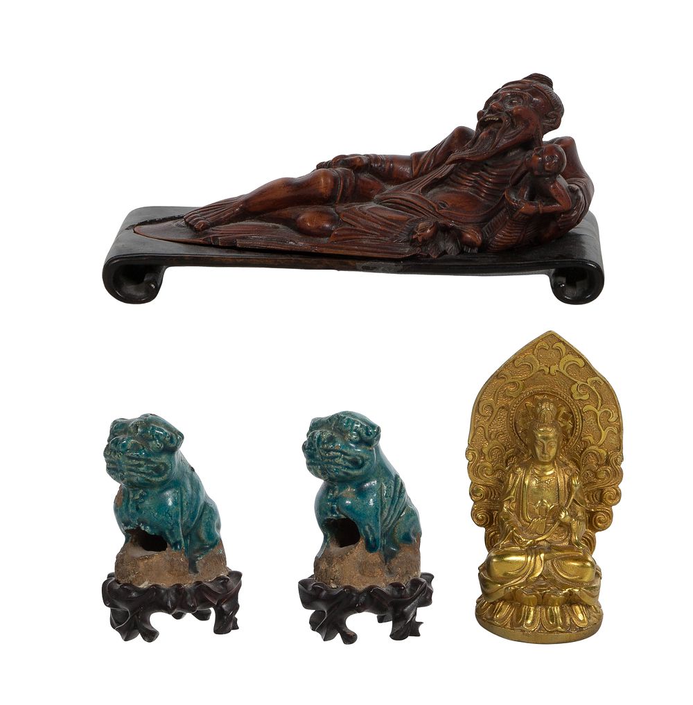 Lot 250: Chinese Decorative Object Assortment
