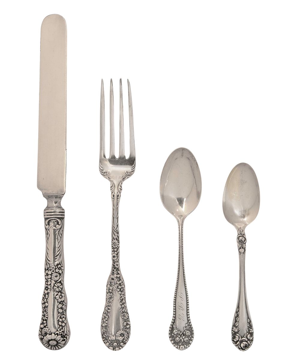 Lot 321: Sterling Silver Flatware Assortment