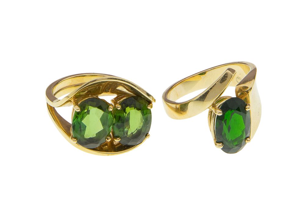 Lot 493: 14k Yellow Gold and Emerald Rings
