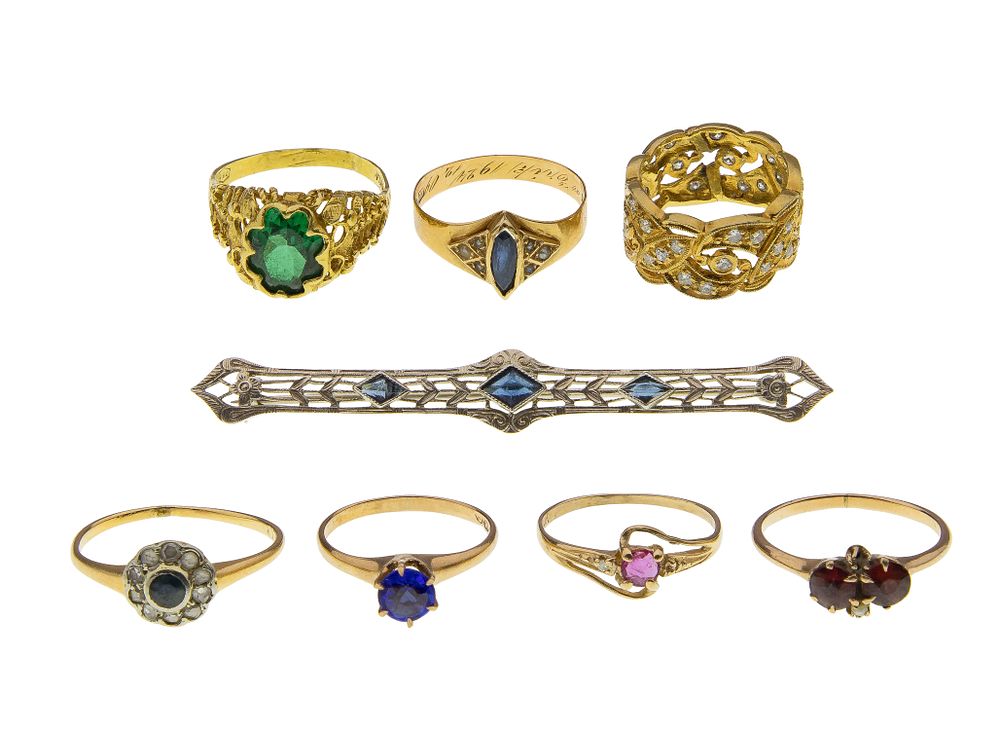 Lot 495: Platinum, 18k and 10k Gold Jewelry Assortment