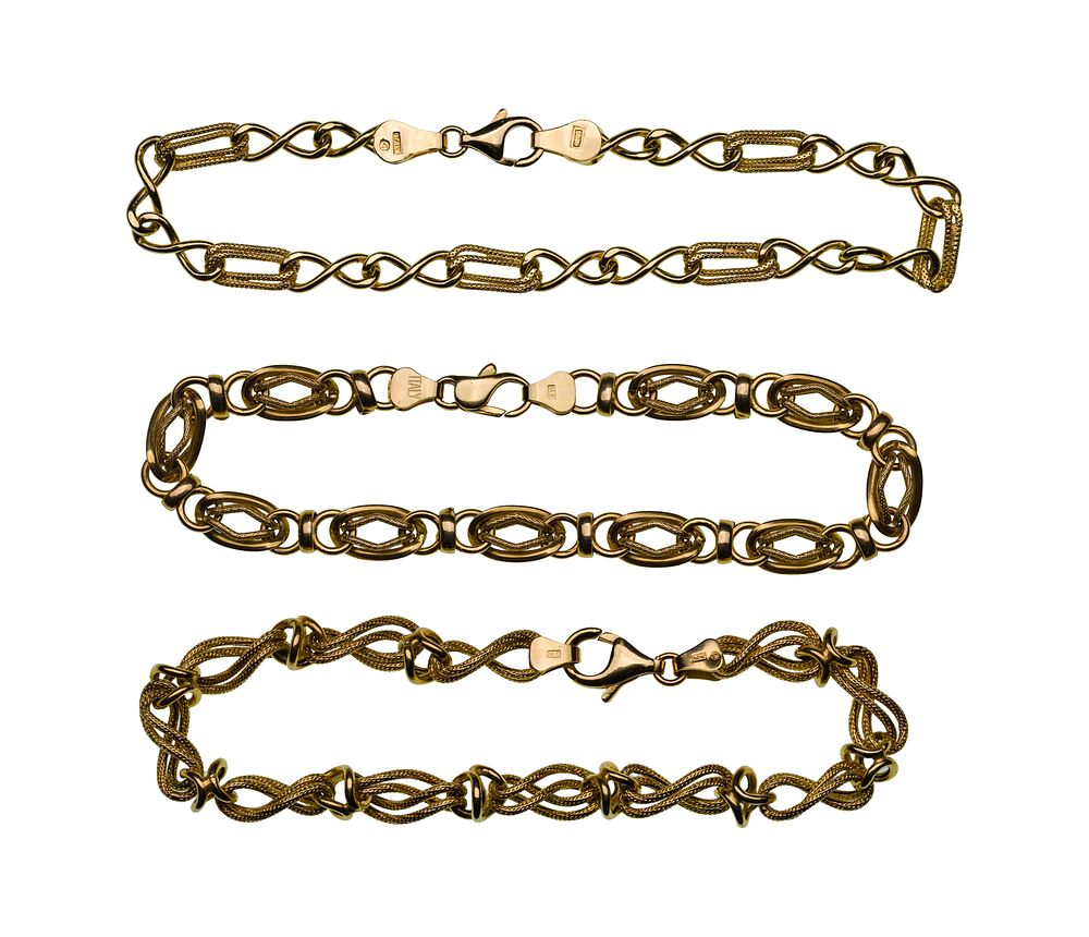 Lot 309: 18k and 14k Yellow Gold Bracelet Assortment