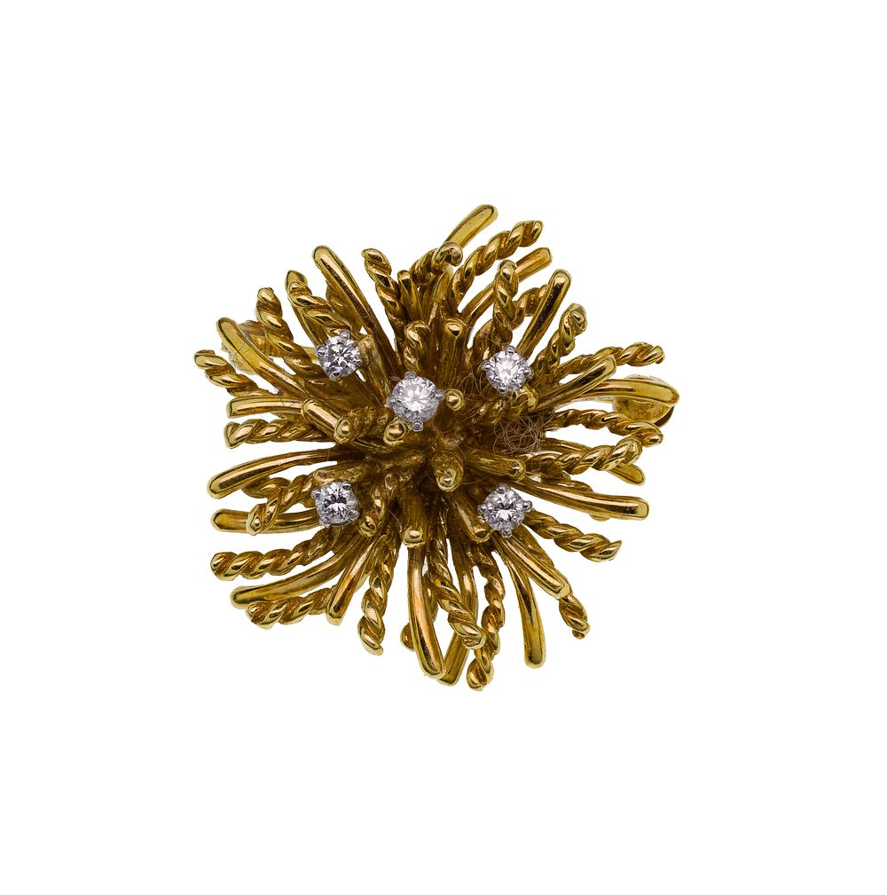 Lot 334: 18k Yellow Gold and Diamond Brooch