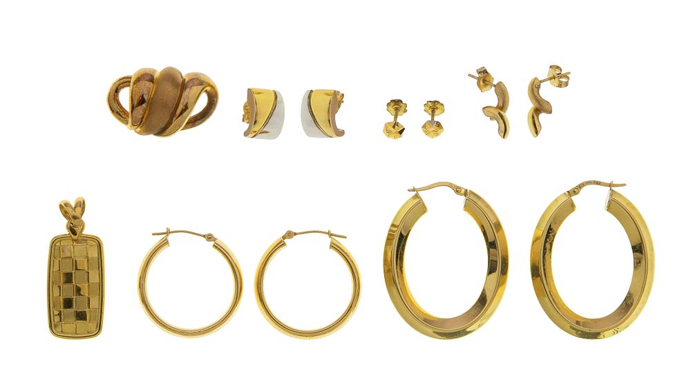 Lot 349: 18k Gold Jewelry Assortment