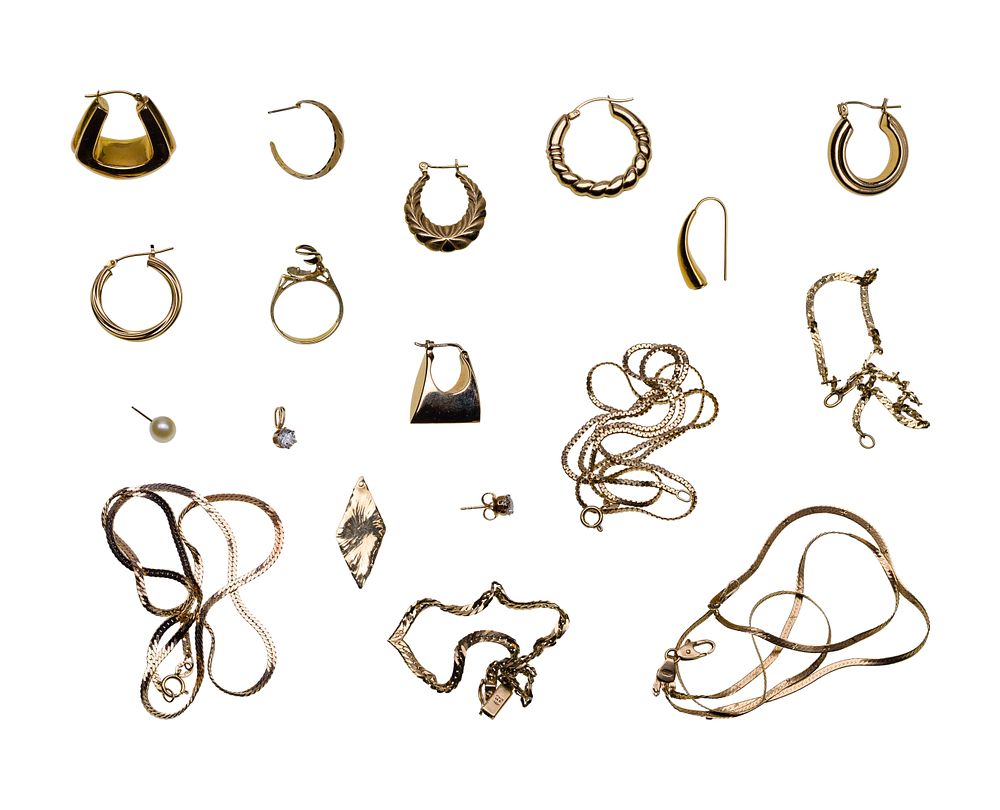 Lot 393: 14k Gold Jewelry Assortment