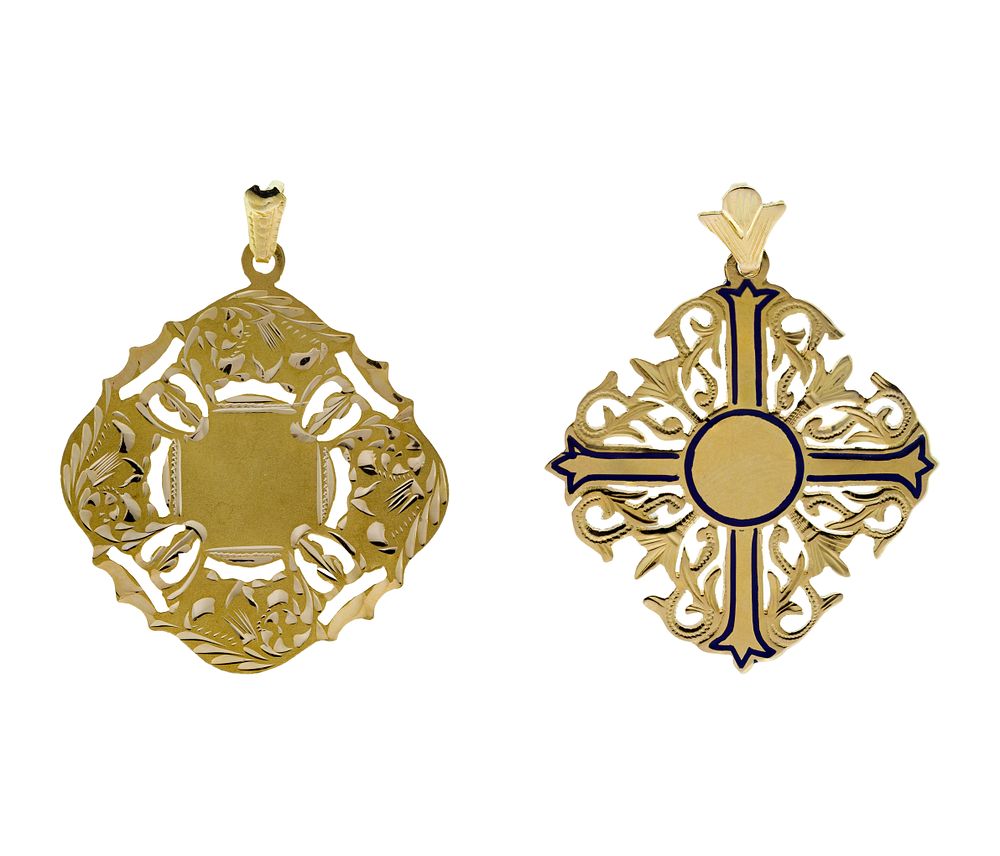 Lot 397: 18k Yellow Gold Pendants