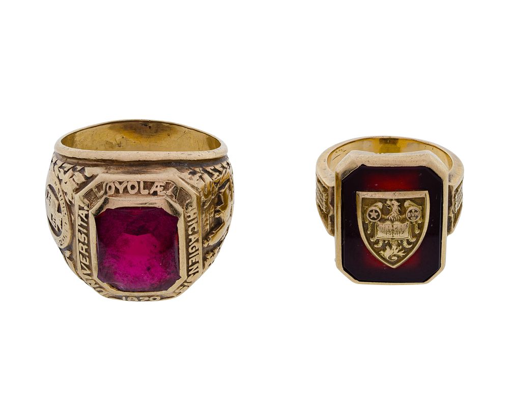 Lot 414: 10k Yellow Gold School Rings