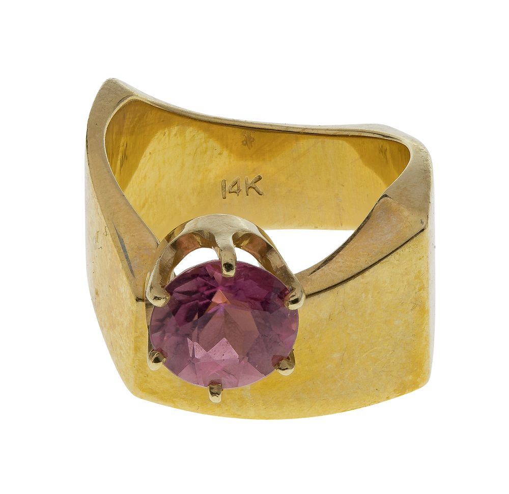 Lot 421: 14k Yellow Gold and Pink Tourmaline Ring
