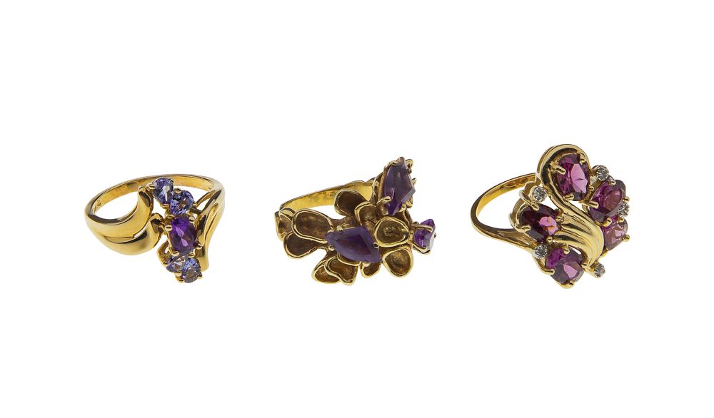 Lot 426: 14k Yellow Gold and Gemstone Ring Assortment