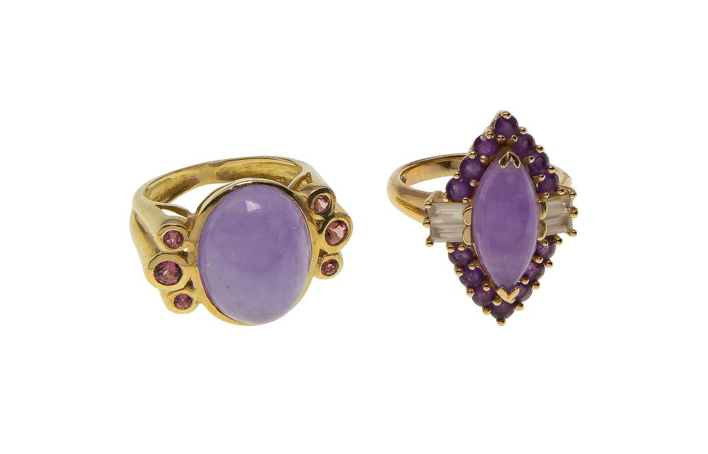 Lot 434: 14k Yellow Gold and Lavender Jade Rings