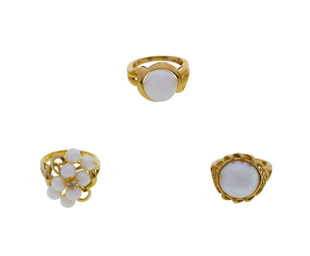 Lot 435: 14k Yellow Gold and Pearl Ring Assortment