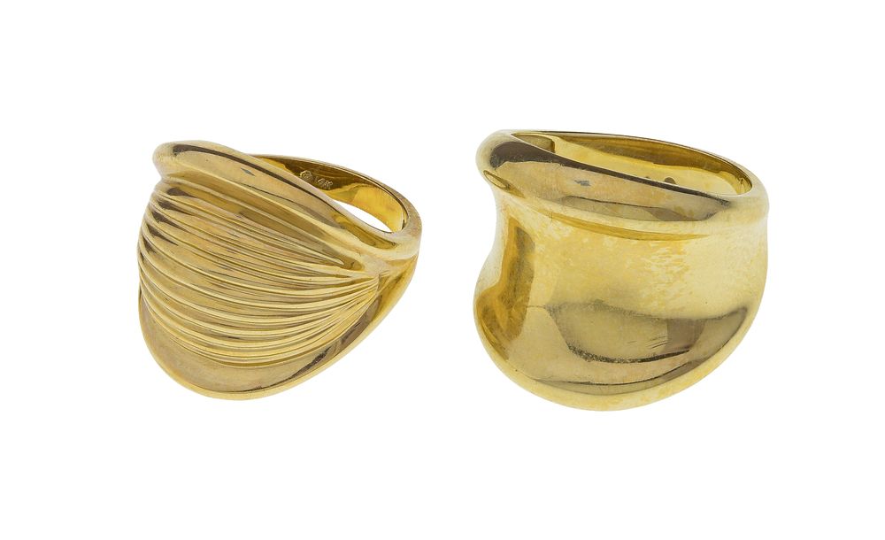 Lot 445: 14k Yellow Gold Rings