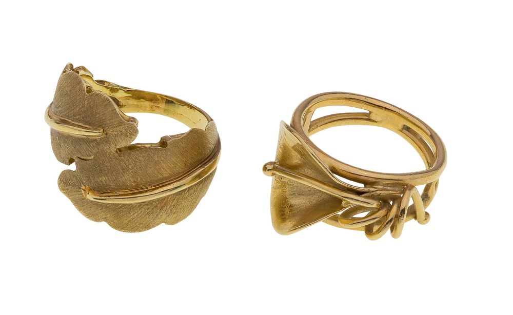 Lot 446: 14k Yellow Gold Rings