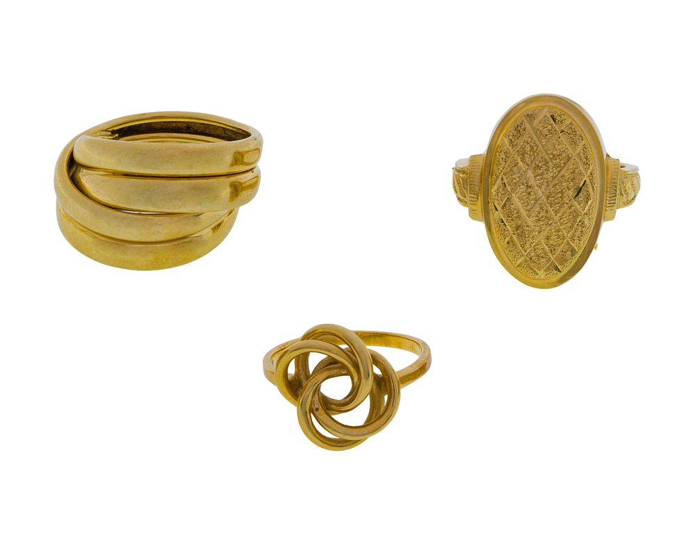 Lot 456: 18k Yellow Gold Ring Assortment