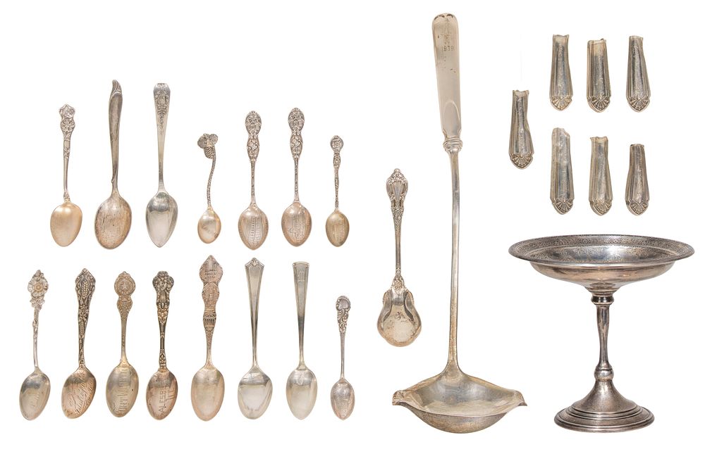 Lot 465: Sterling Silver Object Assortment