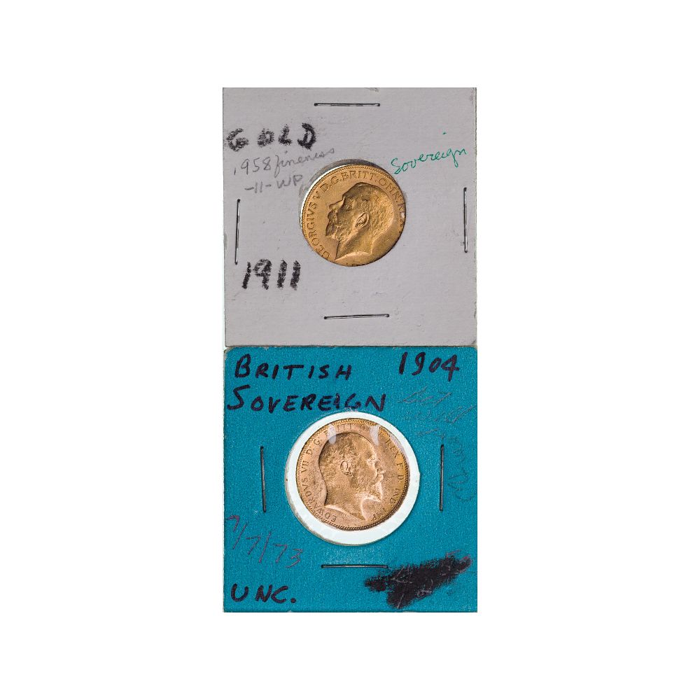 Lot 321: England: 1904 and 1911 Gold Sovereigns