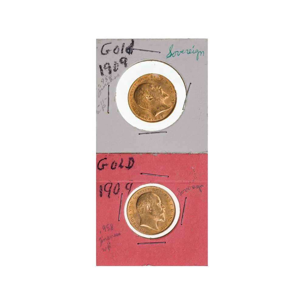 Lot 323: England: 1909 Gold Sovereigns