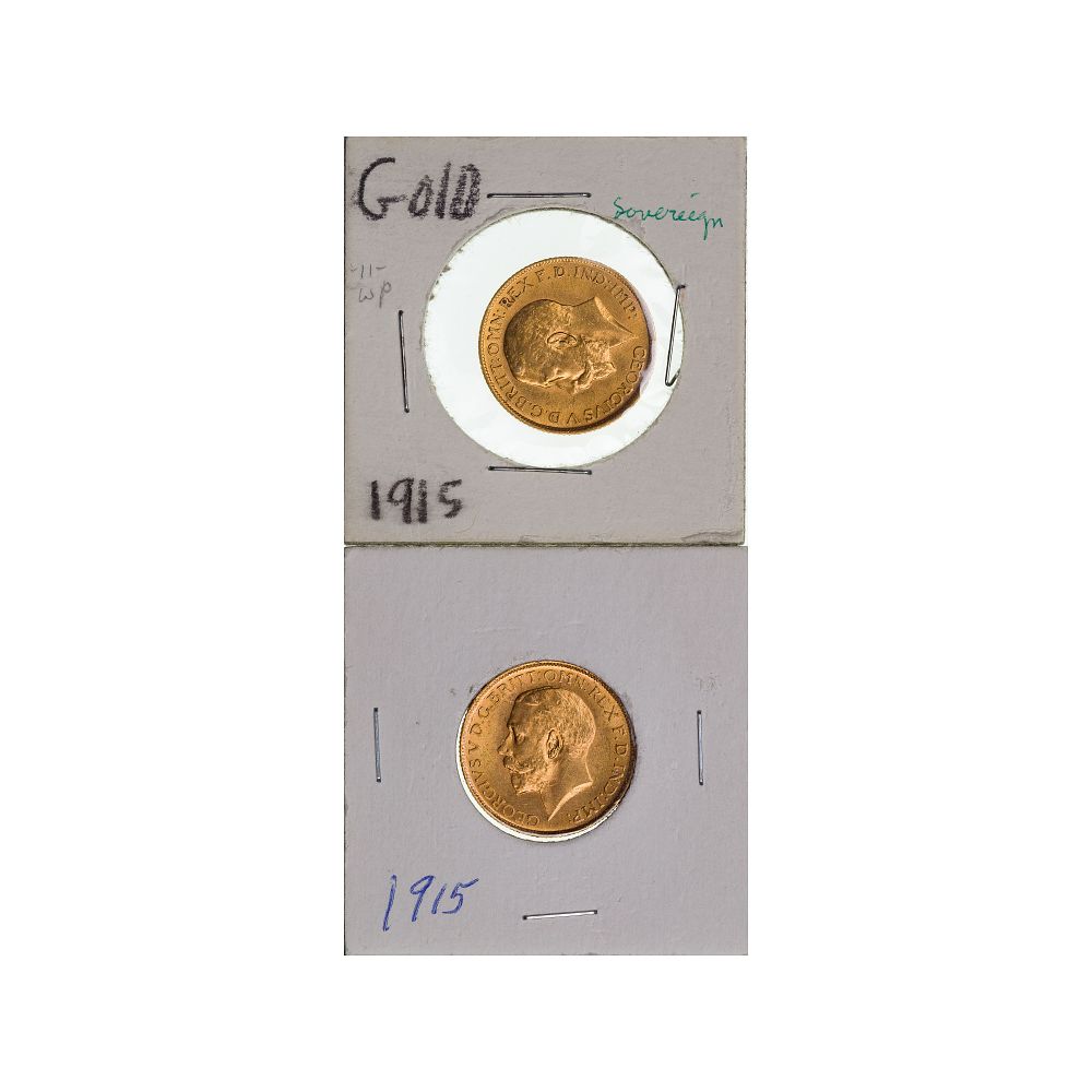 Lot 325: England: 1915 Gold Sovereigns