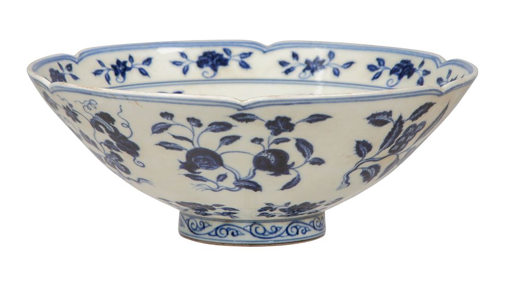 Lot 283: Chinese Ming Style Blue and White Porcelain Bowl