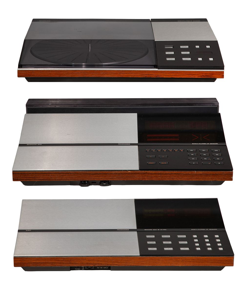 Lot 335: Bang & Olufsen Stereo System