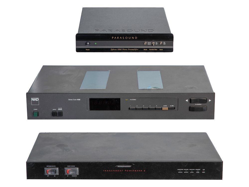 Lot 340: Parasound XRM Preamplifier