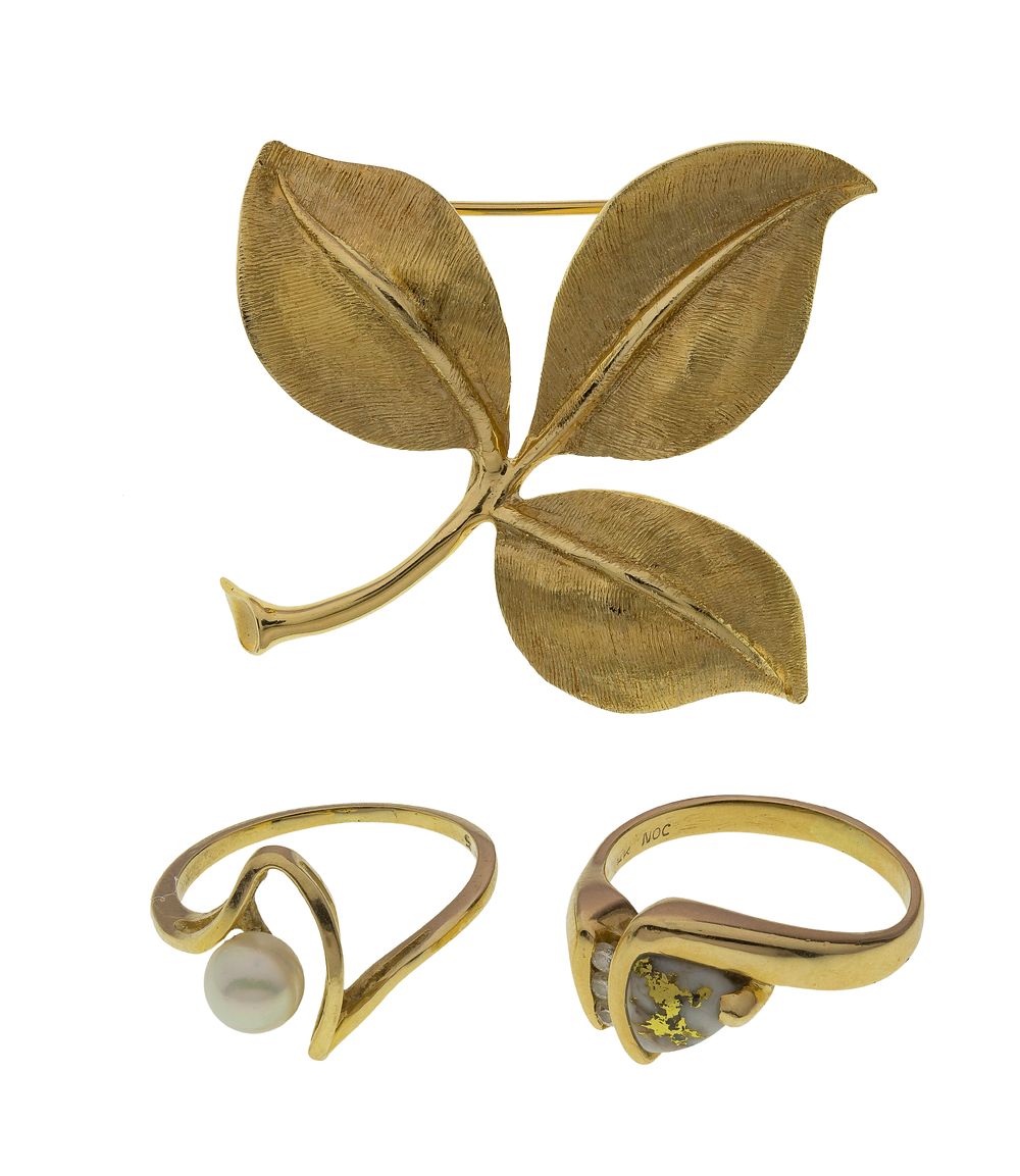 Lot 400: 14k Yellow Gold Jewelry Assortment