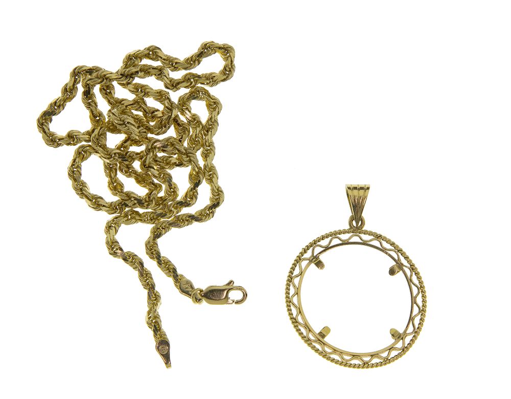 Lot 423: 14k Yellow Gold Necklace