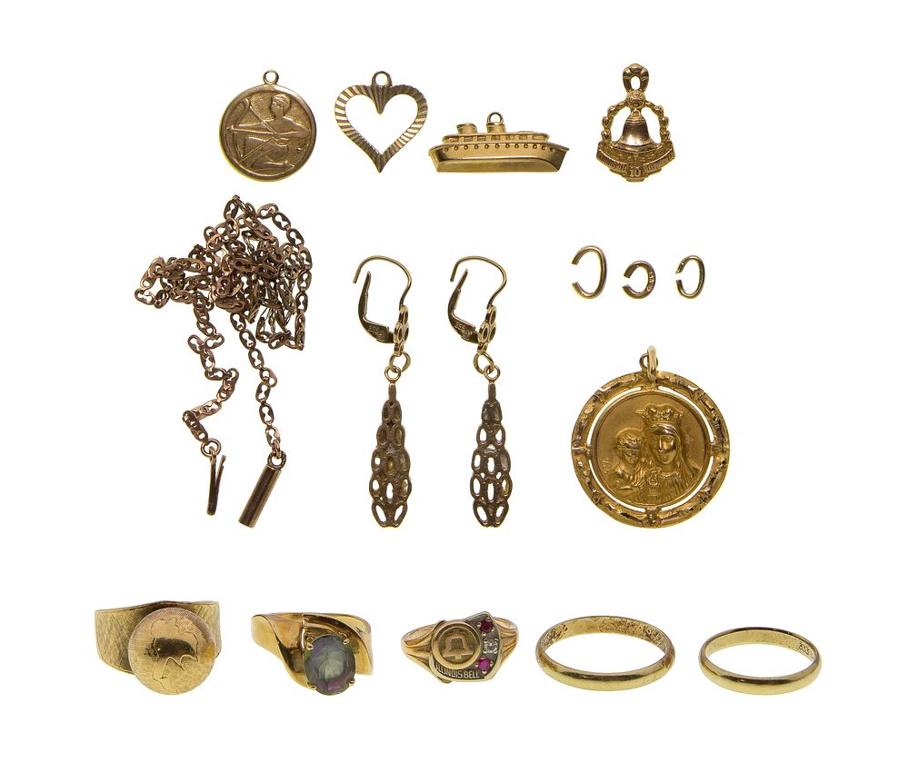 Lot 437: 10k and 8k Yellow Gold Jewelry Assortment