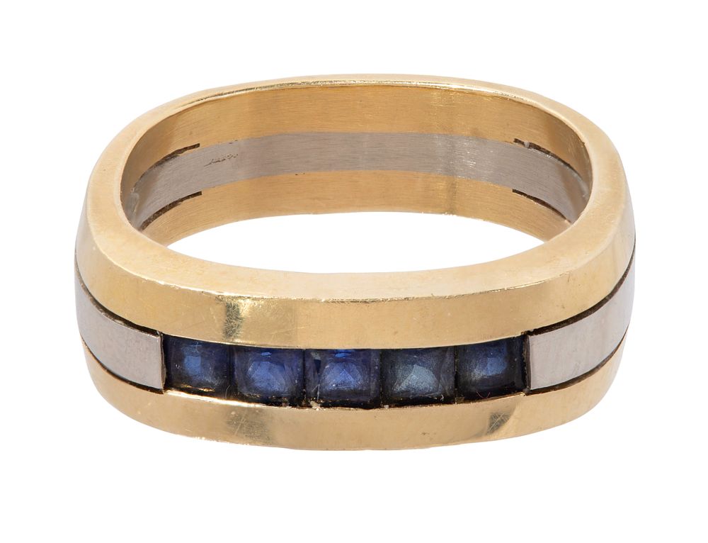 Lot 453: 18k Bi-Color Gold and Sapphire Ring