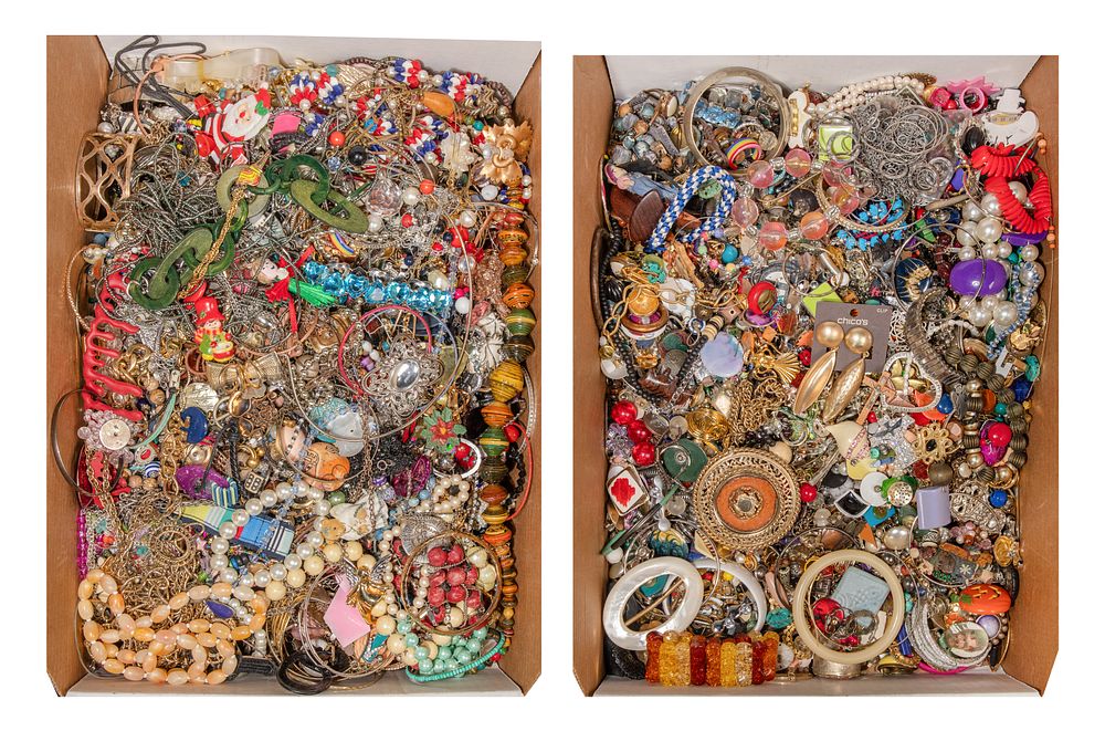 Lot 463: Costume Jewelry Assortment