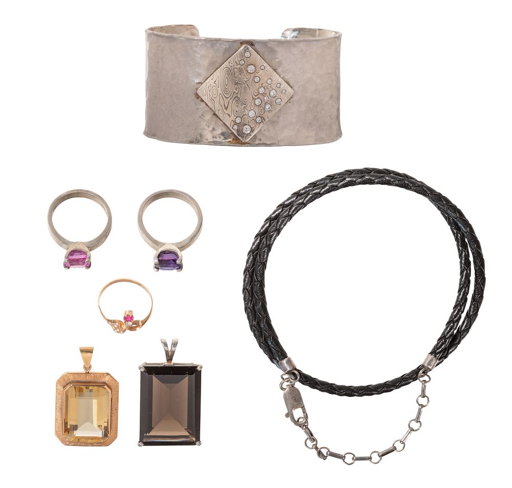 Lot 476: Gold and Sterling Silver Jewelry Assortment