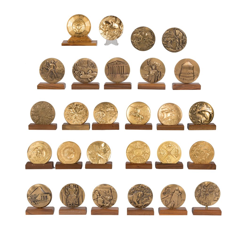 Lot 506: Franklin Mint Bronze Calendar Medallion Assortment