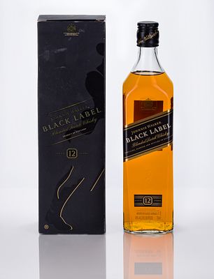 Johnnie Walker Black Label (1x 750ml), original box sustains light wear Property from: an 