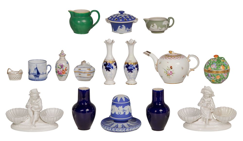 Lot 271: Porcelain Assortment