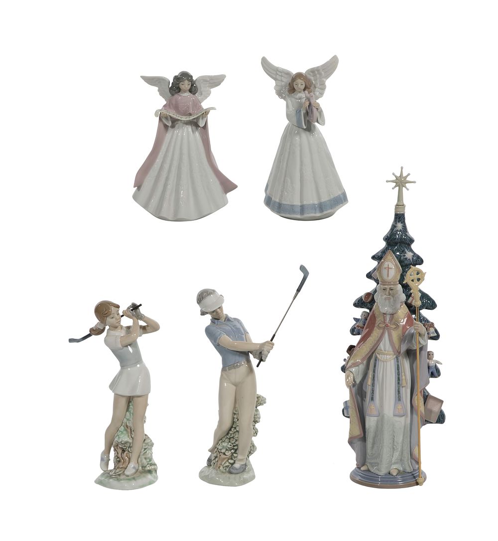 Lot 333: Lladro Porcelain Figurine Assortment