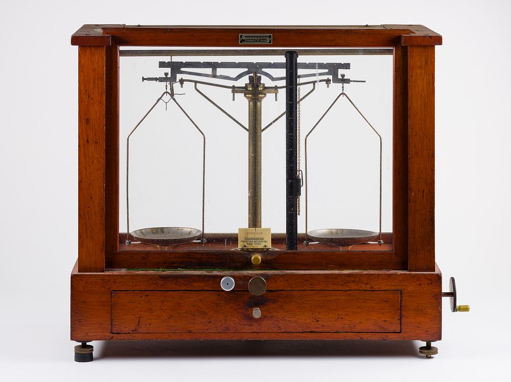 Lot 350: E. H. Sargent Co. Chainomatic Balance Scale