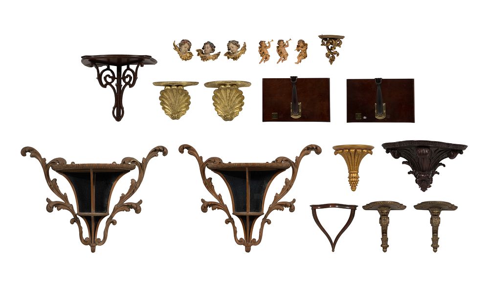 Lot 358: Wall Bracket Assortment