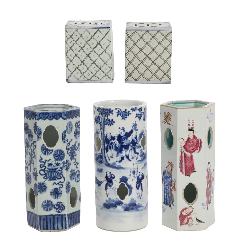 Lot 413: Chinese Porcelain Assortment
