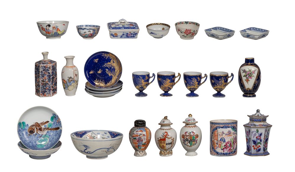 Lot 416: Japanese Porcelain Assortment
