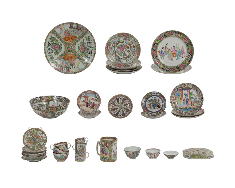 Lot 422: Chinese Famille Rose Porcelain Assortment